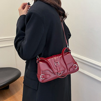 2026 Dames High-End Retro Schoudertas Trendy Enkelbands Kleine Vierkante Design Herfst Populaire Internet Celebrity Tas
