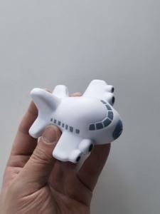 Pelota Antiestrés de Espuma con Forma de Avión y Logotipo Personalizado, Juguete Antiestrés Promocional con Marca - Product Image 2
