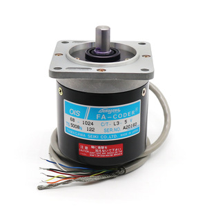 Encodeur incrémental Tamagawa Fa-Coder Ts5008n122 68-1024C/T-L3-5V à montage sur bride, fabriqué au Japon - Product Image 1
