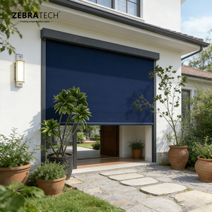 Stores à enroulement modernes de <span class=keywords><strong>grande</strong></span> <span class=keywords><strong>largeur</strong></span> pour extérieur avec moteur électrique, rail à fermeture éclair et <span class=keywords><strong>tissu</strong></span> filtrant la lumière imperméable pour terrasse - Product Image 1