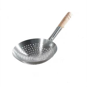 Yolecen Colher De Filtro De <span class=keywords><strong>Metal</strong></span> De Aço Inoxidável Espessado para Frying Skimmer Grade De Óleo Hot Pot Noodle Scoop Skimmer Oil Basin - Product Image 4