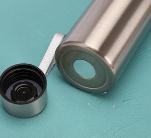 Acero inoxidable chino Daydays diseño estilo caliente termo bebida botella de agua logotipo personalizado luz coche vacío libertad frasco - Product Image 4