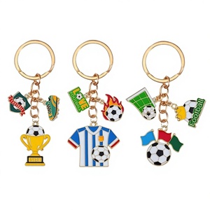 Porte-clés personnalisé pour les fans de football, pendentif en alliage de zinc pour souvenirs de matchs de football - Product Image 1