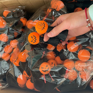 9 CM Enfants Nouveauté Gag Jouets Gadgets Soulagement Du Stress Fidget Squeeze Spring Finger Doll <span class=keywords><strong>EVA</strong></span> Jumping Bounce Elf pour Halloween Party - Product Image 6