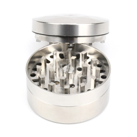 Vente en gros d'accessoires pour fumeurs Moulin à herbes haut de gamme Moulin à herbes luxueux, portable et personnalisé en acier inoxydable avec diamant