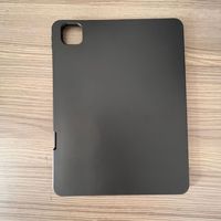En Çok Satan Özelleştirilmiş Kişiselleştirme Çevre Dostu Darbeye Dayanıklı Toz Geçirmez PC Koruyucu Kılıf iPad Air 9.7 Boş Oluklu Kılıf