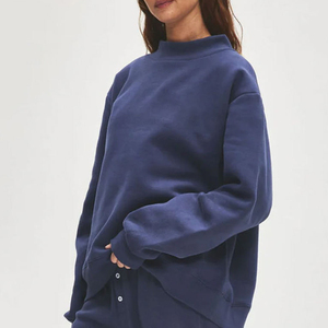Felpa con Collo Alto Personalizzata, Pullover Oversize in Misto Cotone 330gsm, Felpa con Collo Alto Goffrato per Donna - Product Image 2