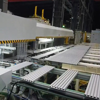 Ligne de production automatisée pour cadre en aluminium de module photovoltaïque, ligne de découpe et de rivetage automatique pour cadres de panneaux solaires, fenêtres et portes