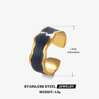 Français rétro plaqué or Alien bague femmes mode tempérament noir blanc gouttes d'huile conception en acier inoxydable ODM bijoux