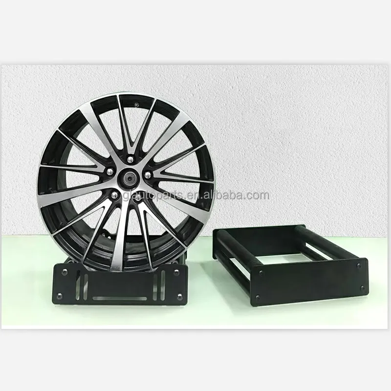 Soporte de rueda de carreras giratorio de metal Estantes de almacenamiento giratorios en ruedas Estante de exhibición giratorio de pie
