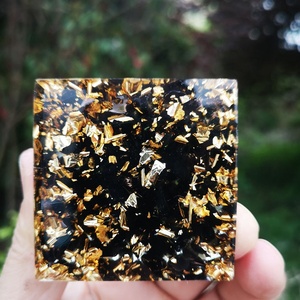 Piramide di Orgonite perle di cristallo viola naturale Reiki <span class=keywords><strong>Chakra</strong></span> 60mm generatore piramide Orgonite energia - Product Image 4