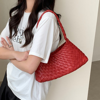Sac cabas tissé en cuir de vachette tanné végétal fait main, petit format automne 2026, nouveau modèle de niche en cuir véritable, sac à bandoulière pour femme