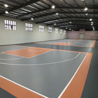Rouleaux de revêtement de sol en PVC résistant à l'usure Runsure certifiés EN 14904 pour la rénovation de stades de pickleball sur carrelage, style britannique et européen