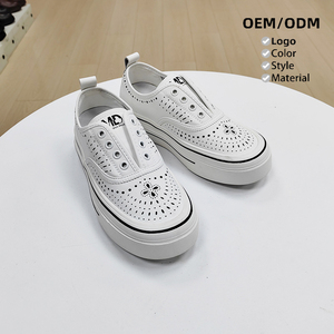 Zapatos de Mujer Perforados, Transpirables, Casuales, de Verano, Antideslizantes, con Suela de Goma, Tallas 35-40, Blancos, Logotipo Personalizado OEM, Venta al Por Mayor - Product Image 1