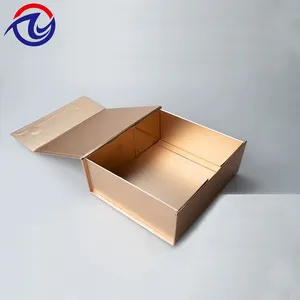Produce Cardboard packing box luxury magnetic gift box with printing logo