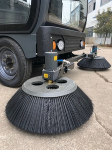 Barredora Industrial Automática de Larga Duración con Cabina, de Gran Tamaño, para Construcción de Carreteras y Calles, con Cepillo de Barrido Manual - Product Image 5