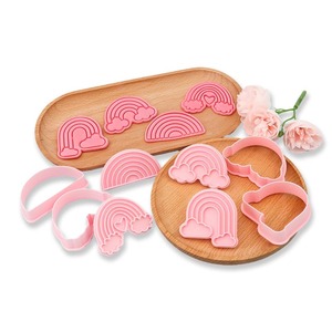 Dụng cụ ép bánh quy nhựa hình cầu vồng hoạt hình, có thể tùy chỉnh, dụng cụ làm bánh tự làm cho tiệc, dụng cụ cắt bánh sandwich cho trẻ em - Product Image 1