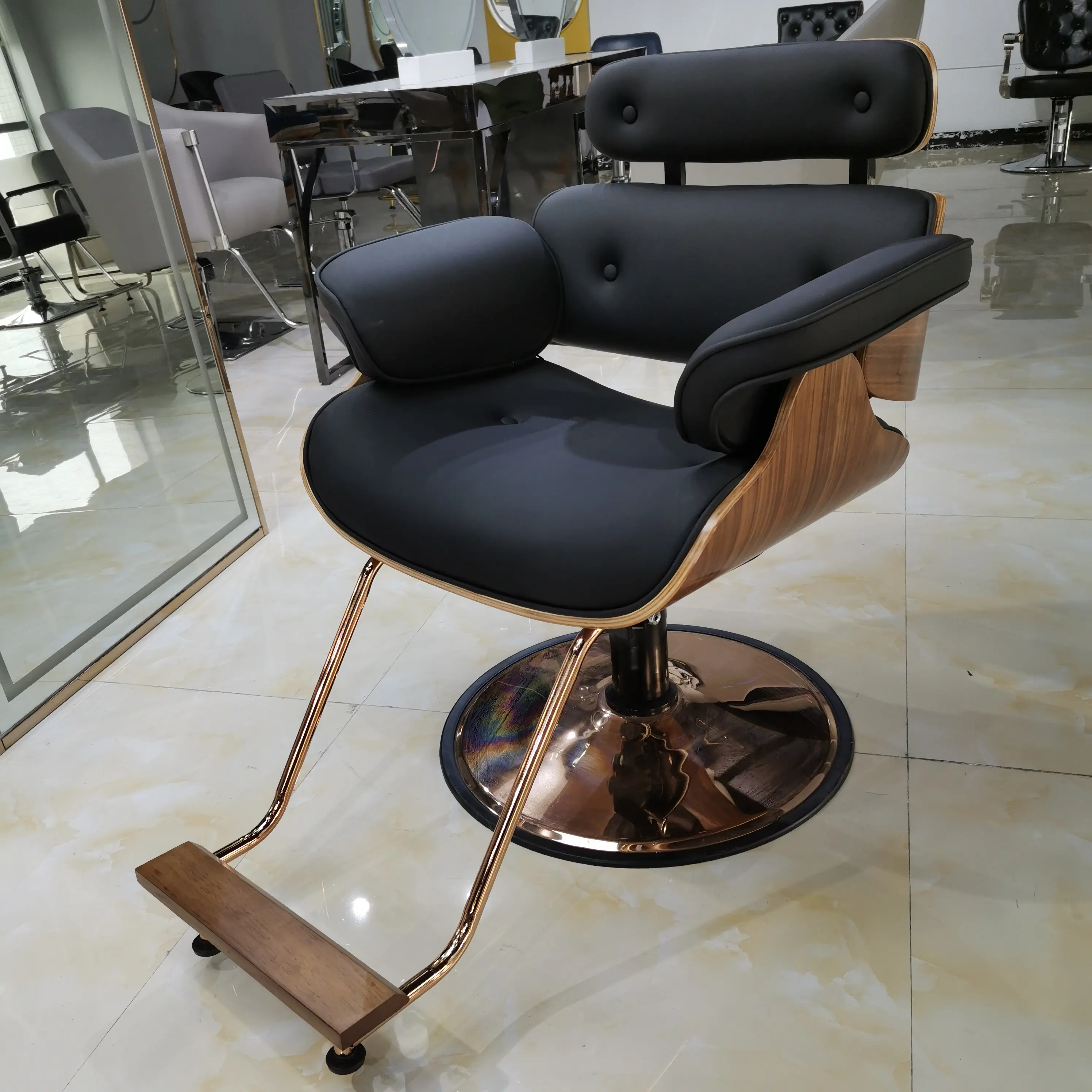 Avrupa tarzı popüler toptan güzellik Modern Salon mobilya siyah/gri berberler sandalyeler satılık