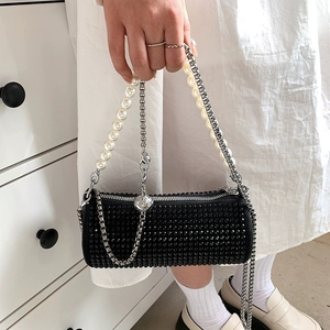 <span class=keywords><strong>Sac</strong></span> à bandoulière cylindrique <span class=keywords><strong>noir</strong></span> et <span class=keywords><strong>argent</strong></span>é pour femme, orné de diamants, avec chaînes de perles, style sacoche messager, <span class=keywords><strong>sac</strong></span> à main en forme de baril, <span class=keywords><strong>sac</strong></span> à l'épaule type oreiller - Product Image 5