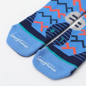 Chaussettes d'équipage athlétiques professionnelles pour hommes femmes cheville épaissie anti-dérapant <span class=keywords><strong>Badminton</strong></span> chaussettes de course personnalisables L/R - Product Image 4