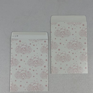 Enveloppe d'expédition biodégradable en papier kraft blanc personnalisable, à fermeture automatique et facile à déchirer - Product Image 2