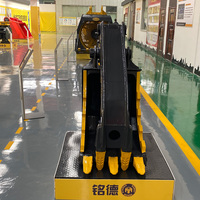 Godet hydraulique robuste MONDE avec dents résistantes à l'usure pour excavatrice, idéal pour saisir la pierre et le bois sur les chantiers de carrière