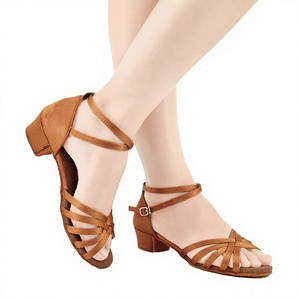 Chaussures de danse latine classiques professionnelles à talon bas en satin avec doublure et semelle extérieure pour filles, en cuir de vachette de haute qualité, MOQ - Product Image 2