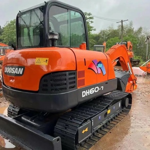 Excavadora Pequeña Doosan DH60 de 6 Toneladas, Reacondicionada, en Stock, Bien Mantenida, Precio Económico para Exportación al por Mayor - Product Image 1