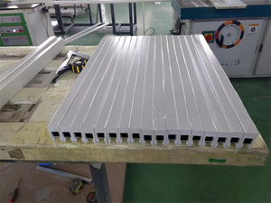 Bán buôn PVC màn trập nhựa hồ sơ cửa sổ 135 độ góc cho trang trí nội thất - Product Image 6