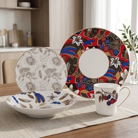 Service de table en porcelaine fine à motif floral botanique, 16 pièces, rond, en céramique, avec bordure dorée, pour la vente en gros d'articles ménagers
