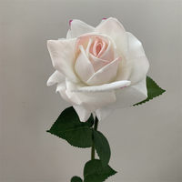 B-1424 Groothandel Real Touch Bloemen Roze Wit Enkelstam Roos Lange Steel Kunstmatige Roos Handgemaakt Modern Afstuderen Pasen