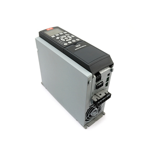 Variateur de fréquence 2,2 kW 380-480 V CA, contrôleur de moteur, série VLT FC-302 - Product Image 6