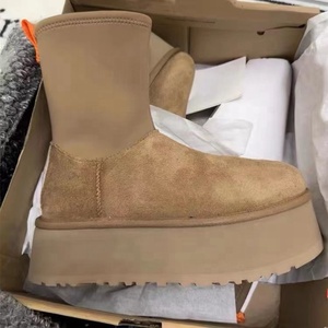 <span class=keywords><strong>Stivali</strong></span> da Neve Invernali da <span class=keywords><strong>Donna</strong></span> con Suola Spessa Antiscivolo e Pelliccia, Marchi Personalizzabili, Taglie Grandi, Stivale Firmato - Product Image 4