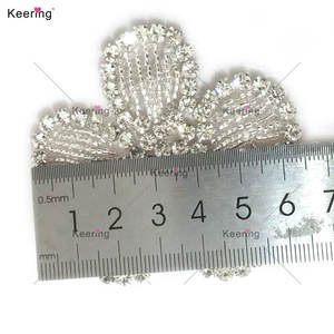 Robe de mariée nuptiale petite fleur perlée <span class=keywords><strong>diamant</strong></span> strass appliques pour la décoration de ceinture - Product Image 2