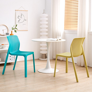 Chaises de <span class=keywords><strong>restaurant</strong></span> en plastique, chaises d'événement en plastique style français, chaises de salle à manger légères empilables en PP, vente en gros - Product Image 5