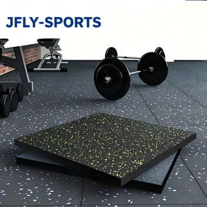 Dalles de sol en caoutchouc emboîtables durables, absorbant les chocs, antidérapantes, résistantes à l'usure, adaptées aux gymnases, aux terrains de jeux et aux sports - Product Image 1