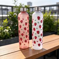 Bouteille d'eau grande capacité 1000 ml, style mignon fraise, motif fraise, bouteille de sport, bouteille en plastique dégradé givré pour l'extérieur