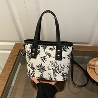 Sac à main pour femmes de grande capacité, sac à bandoulière pour les trajets quotidiens, sac à bandoulière décontracté, sac à main polyvalent en polyester, sacs à main de luxe pour femmes