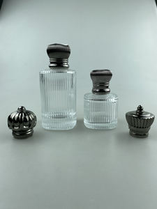 Flacon de parfum personnalisé en alliage de zinc avec pulvérisateur à pompe, marque personnalisée - Product Image 6