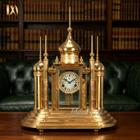 Horloge mécanique de luxe en laiton incrusté d'émail cloisonné pour la décoration intérieure de la maison
