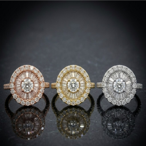 Anillo de Compromiso Sofisticado de Oro Blanco Sólido de 18K con Diamantes, Corte Redondo, Baguette, Halo, Pavé, Grabado Láser Personalizado - Product Image 4