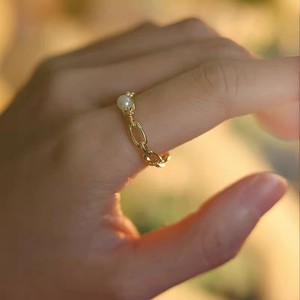Pearl Ring For Women Minimalist Geometric Lock Shape Claw Setting Index Finger Everyday Wear Jewelry - Product Image 2