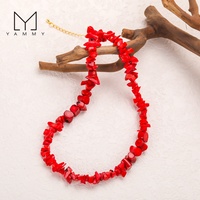 Bijoux de mode Collier de déclaration de pierres précieuses Collier de perles de corail rouge avec placage à l'or Style bohème pour les fêtes