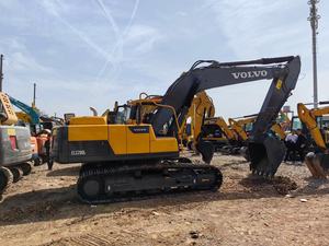 Excavatrice d'occasion Volvo EC220DL de 22 tonnes à chenilles longues avec moteur et réducteur pour travaux de terrassement et construction municipale - Product Image 5
