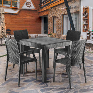 طاولة بلاستيكية للحديقة مع 4 كراسي بتصميم حديث منسوج بسعر جميل - Product Image 2