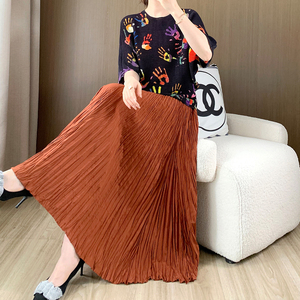 กระโปรงพลีทคุณภาพสูง งานแฮนด์เมด ระบายอากาศได้ดี สำหรับผู้หญิง เอวยางยืด ใช้งานได้หลากหลาย รุ่นใหม่ปี 2025 ทรงเอไลน์ยาวแบบไม่สมมาตร ชุด 2 ชิ้น - Product Image 3