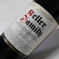 Impression d'étiquettes de vin UV en feuille d'or personnalisées Adhésif imperméable à l'eau Autocollant permanent de bouteille en vinyle laminé brillant avec logo pour boissons