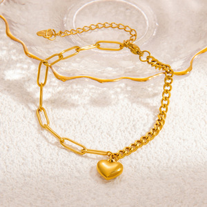 สร้อยข้อมือจี้รูปหัวใจสแตนเลส ดีไซน์เรขาคณิต เครื่องประดับสำหรับใส่ทุกวันสำหรับทุกเพศ - Product Image 1