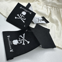 Étiquettes tissées personnalisées pour vêtements, en tissu de luxe haute densité, pour col de t-shirt, avec logo de marque privée