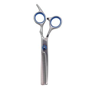 Kit Profesional de Tijeras de Aseo para Mascotas (Perros y Gatos) 5 en 1, de Acero Inoxidable 4CR, Ecológicas, con Recubrimiento de Titanio y Punta de Seguridad - Product Image 6
